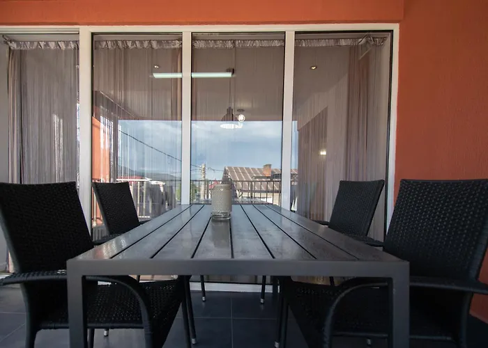 Hyggemate - 1 Bed Cozy In * Sarnitsa