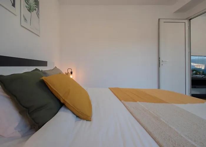 Hyggemate - 1 Bed Cozy In Apartment Sarnitsa